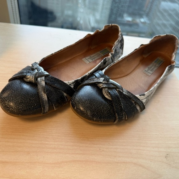 Arnold Churgin size 9.5 (40) EUC film noir almost comic pattern flats - Picture 8 of 12